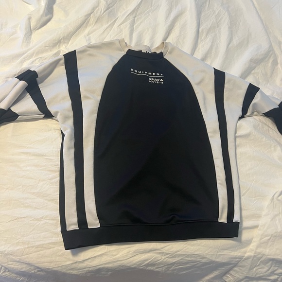 Adidas Tops Black Adidas Crew Neck Size medium - Picture 3 of 3